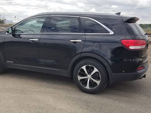Used 2016 Kia Sorento EX image 3