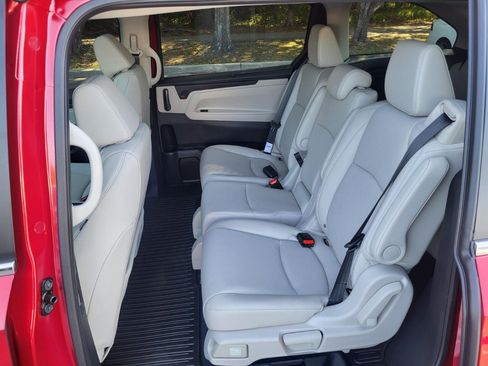 New 2026 Honda Odyssey EX-L image 14