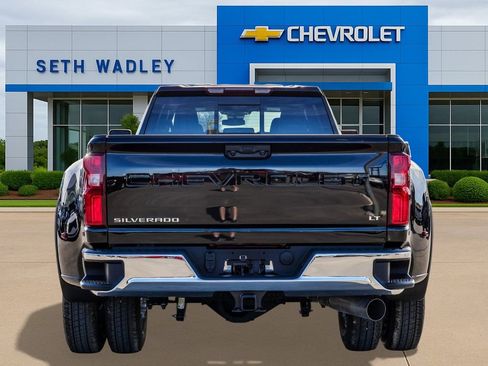 New 2026 Chevrolet Silverado 3500 LT image 6