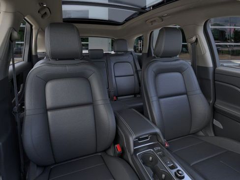 New 2025 Lincoln Corsair Grand Touring image 10