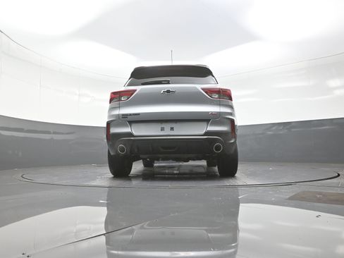 Used 2023 Chevrolet TrailBlazer RS w/ Sun and Liftgate Package image 10