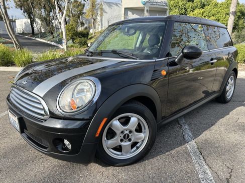 Used 2009 MINI Cooper Clubman Hardtop image 1