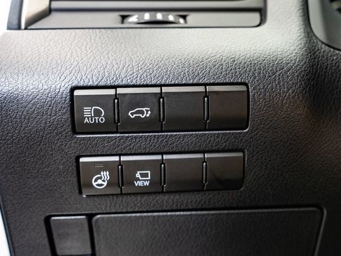 Certified 2022 Lexus RX 350L Premium w/ Premium Package AWD/4WD image 28
