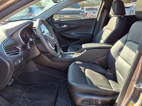 Used 2022 Chevrolet Malibu Premier image 12
