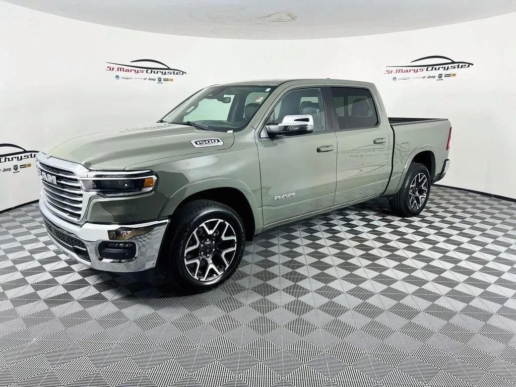 Used 2026 RAM 1500 Laramie AWD/4WD image 4