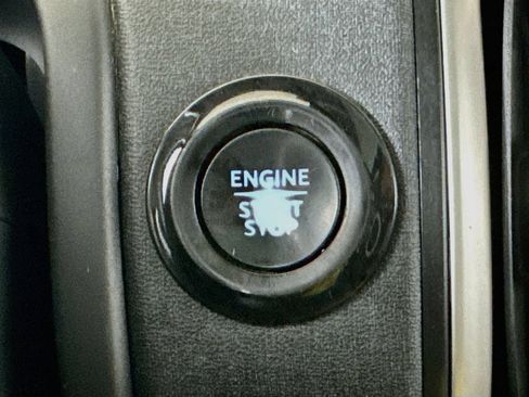 Used 2025 Ford Expedition Active AWD/4WD image 31