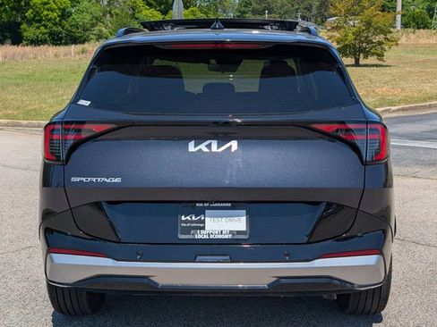 Used 2026 Kia Sportage SX FWD image 8