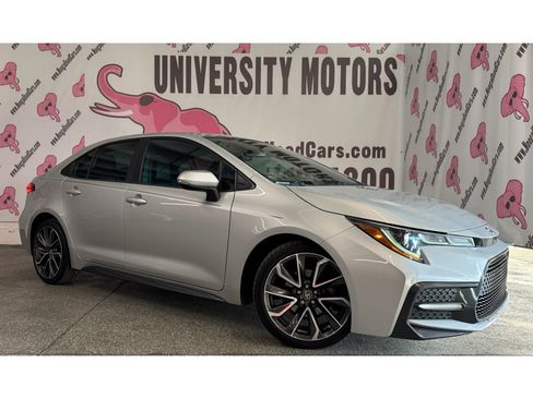 Used 2020 Toyota Corolla XSE FWD image 2