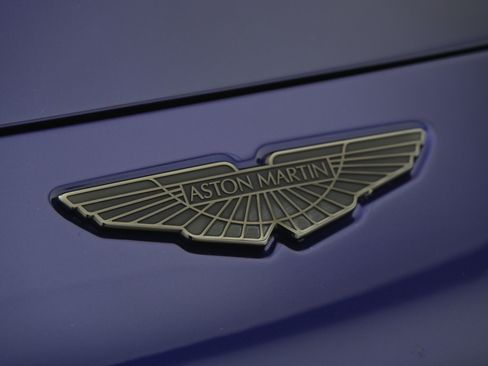Used 2023 Aston Martin V12 Vantage Roadster image 14