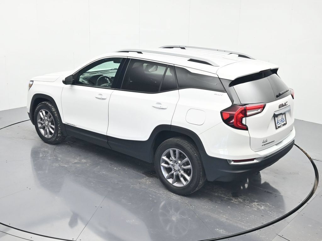 Used 2024 GMC Terrain SLT AWD/4WD image 34