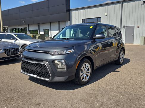 Certified 2021 Kia Soul LX FWD image 4