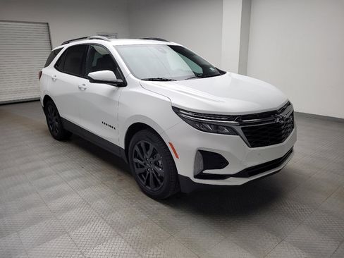 Used 2022 Chevrolet Equinox RS w/ LPO, Floor Liner Package image 13