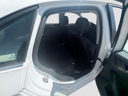Certified 2023 Volkswagen Jetta SE FWD image 27
