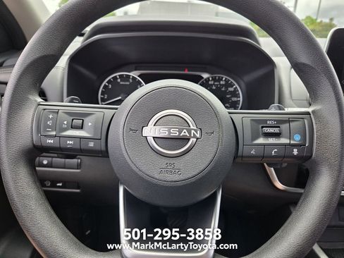 Used 2024 Nissan Rogue SV AWD/4WD image 20
