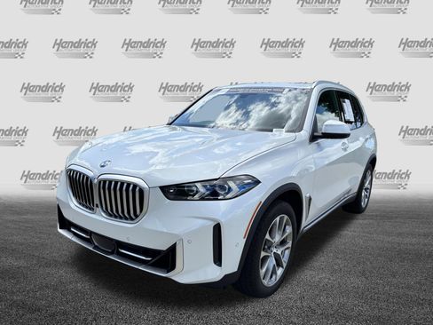 Certified 2026 BMW X5 xDrive40i AWD/4WD image 5