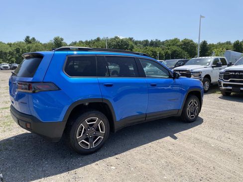 New 2026 Jeep Cherokee Limited AWD/4WD image 3
