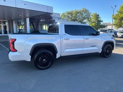 Used 2024 Toyota Tundra Limited AWD/4WD image 8
