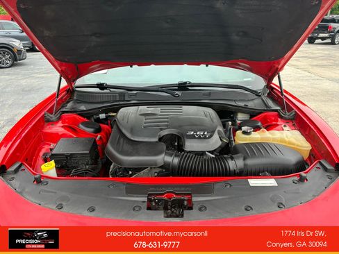Used 2015 Dodge Charger SXT RWD image 17