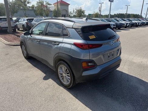 Used 2021 Hyundai Kona SEL Plus w/ Cargo Package FWD image 9