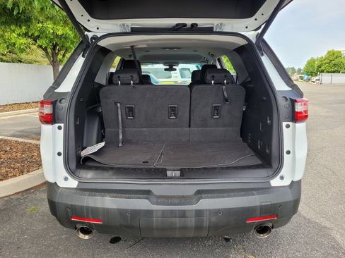 Used 2021 Chevrolet Traverse LT FWD image 27