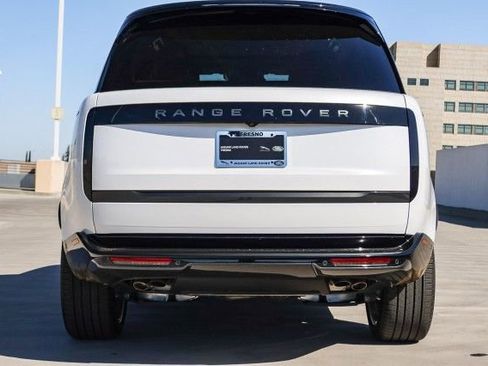 New 2025 Land Rover Range Rover SE image 5