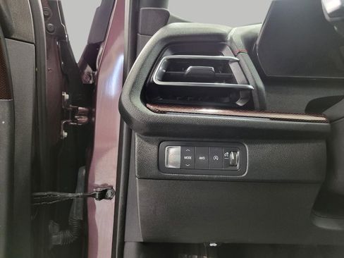 Certified 2024 Chevrolet Traverse RS AWD/4WD image 10