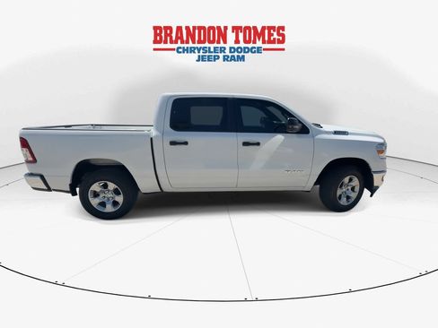 Used 2023 RAM 1500 Big Horn AWD/4WD image 9