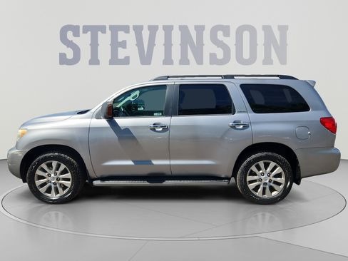 Used 2013 Toyota Sequoia Limited AWD/4WD image 2