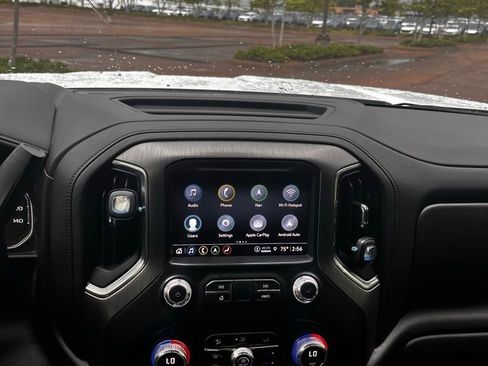 Used 2021 GMC Sierra 2500 Denali w/ Denali Ultimate Package AWD/4WD image 10