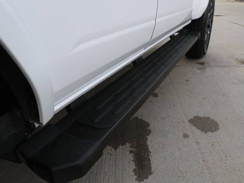 Used 2024 Ford Bronco Outer Banks AWD/4WD image 9