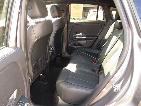 Certified 2022 Mercedes-Benz GLA 250 GLA 250 4MATIC image 19