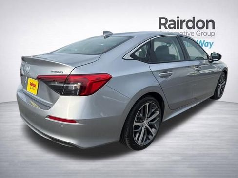 Used 2023 Honda Civic Touring image 8