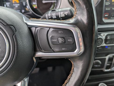 Used 2021 Jeep Wrangler Unlimited Sahara image 17