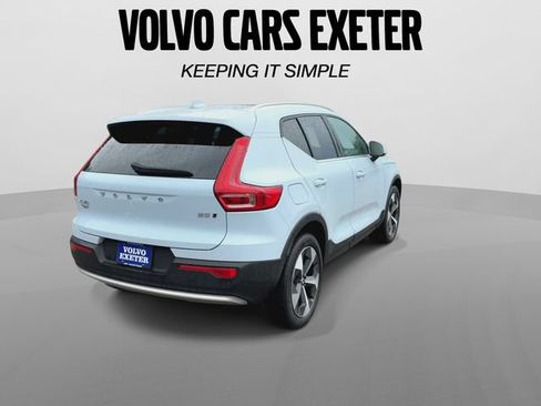 Certified 2024 Volvo XC40 B5 Plus w/ Climate Package AWD/4WD image 11