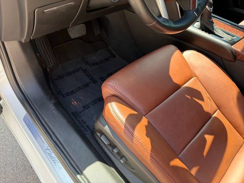 Used 2016 Cadillac XTS Luxury w/ Driver Awareness Package FWD image 22