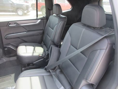 New 2026 GMC Acadia Elevation w/ Elevation Premium Package AWD/4WD image 14