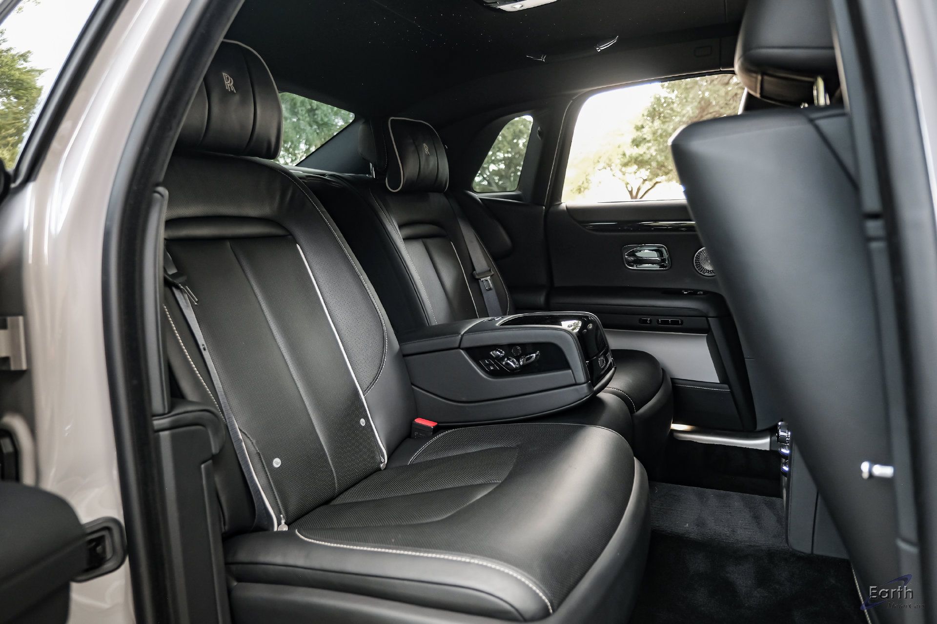 Used 2021 Rolls-Royce Ghost AWD/4WD image 80