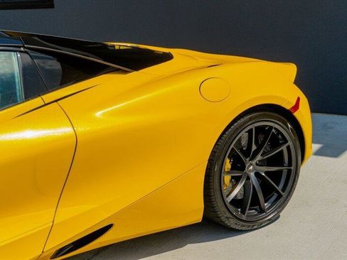 Used 2023 McLaren 720S image 28