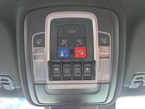 Used 2022 RAM 1500 Limited w/ Trailer Tow Group AWD/4WD image 16