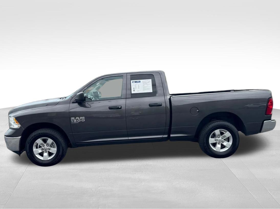 Used 2024 RAM 1500 Classic SLT AWD/4WD image 8