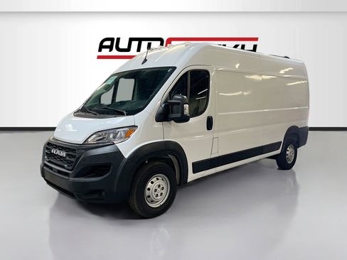 Used 2023 RAM ProMaster 2500 image 3