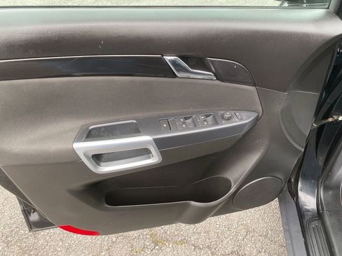 Used 2013 Chevrolet Captiva Sport LS image 11