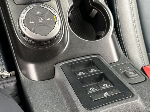 Used 2021 Ford Bronco Outer Banks image 26