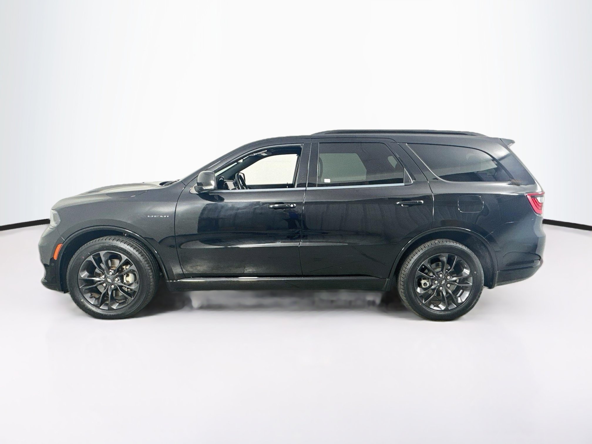 Used 2023 Dodge Durango R/T RWD image 8