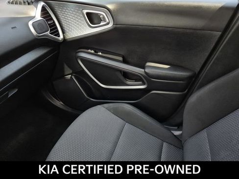 Certified 2025 Kia Soul LX w/ LX Technology Package FWD image 26
