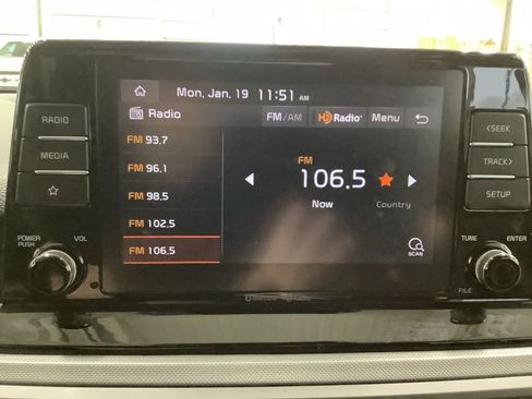 Certified 2023 Kia Seltos LX image 18