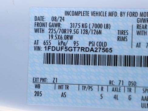 Used 2024 Ford F550 2WD Regular Cab Super Duty image 52