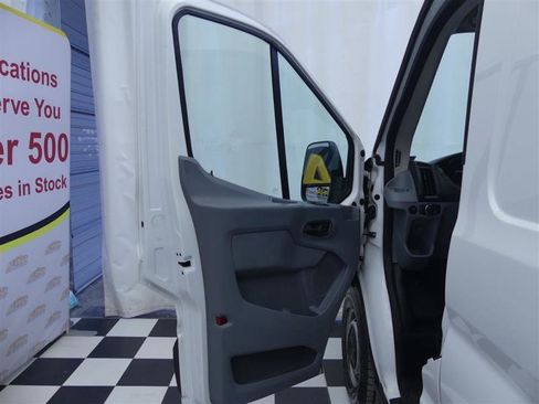 Used 2018 Ford Transit 250 148 Medium Roof image 18
