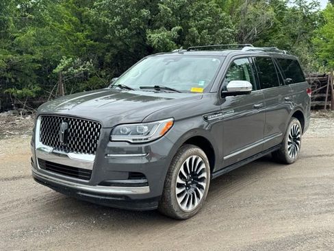 Used 2024 Lincoln Navigator Black Label AWD/4WD image 1