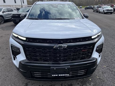 New 2026 Chevrolet Traverse RS w/ LPO, Floor Liner Package image 9